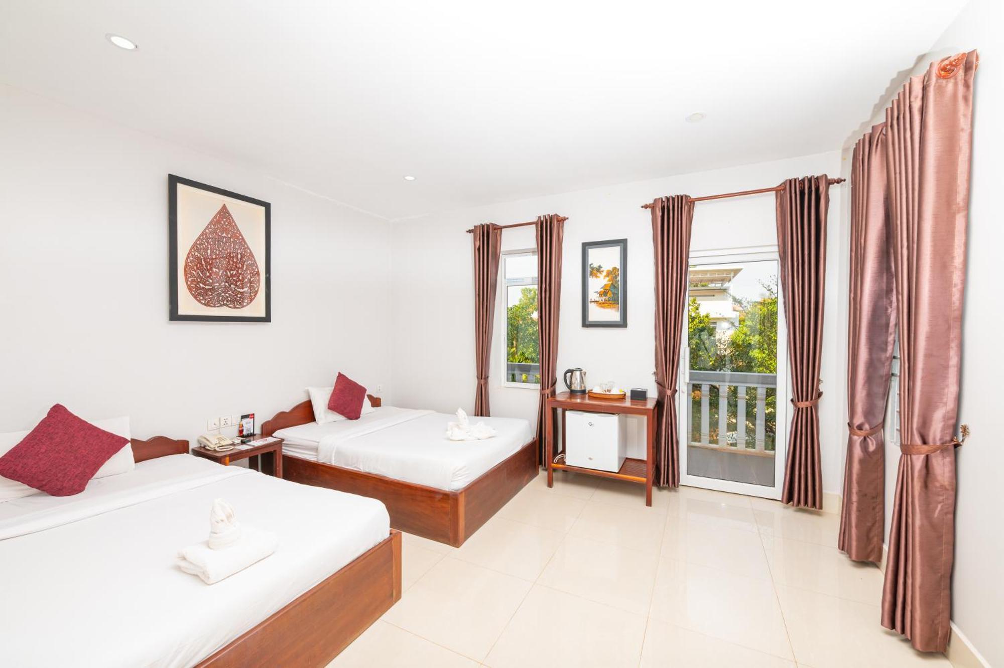 Damnak Soksan Hotel Siem Reap Exterior foto